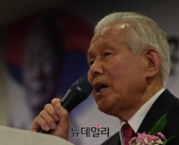 [포토] 건국대통령 이승만의분노 출판기념회 인사말하는 이인수 박사