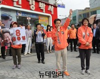 [포토] 지지 호소하는 정동영 후보