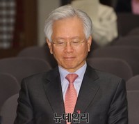 [포토] 감사 인사말에 감회에 젖은 고영주 변호사