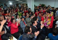 [포토] 성남 중원, 3선 성공 확실시 된 신상진 후보