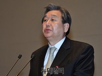 [포토] 모두발언 하는 김무성 대표