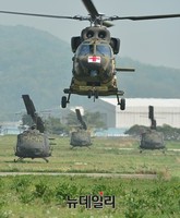 [포토] 응급처치세트 장착된 수리온 헬기