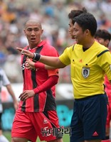 [K리그] 성남戰 선발 출장한 차두리