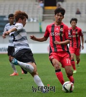 [K리그] 한발 앞서 골처리하는 성남 곽해성