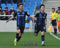 [포토] 결승골 넣고 환호하는 인천유나이티드 선수들
