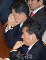 [포토] 심각한 표정의 주승용-정청래