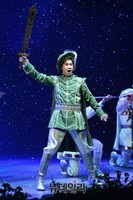 [포토] 마법에걸린일곱난쟁이, 정의를 외치는 필립왕자