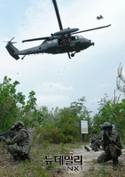 [포토] 항공구조사 전투생환훈련, 등장한 구조헬기