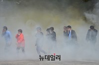 [포토] 충무훈련, 대피하는 시민들