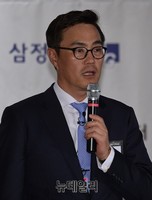 [포토] 동신유압 김병구 사장