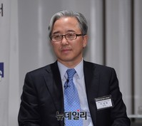 [포토] 이경묵 서울대 장수기업연구센터장