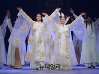 [포토] 창작춤극 신시, 탄생을 앞둔 환웅-웅녀