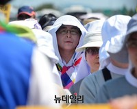 [포토] 위민크로스DMZ 대표단 맞이에 나선 유승희 의원