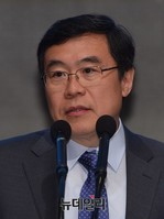 [포토] 통일조달 비용과 대한민국 경제의 과제, 발표하는 이일형 원장