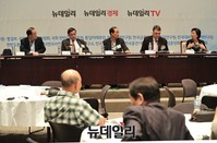 [포토] 통일한국 G7으로! 통일경제 국제심포지엄 개최