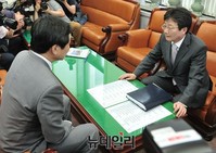 [포토] 공무원연금 개혁 담판 나선 여야 원내대표