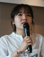 [포토] 무상급식 대학생 인식조사 발표하는 여명 한국대학생포럼 대표