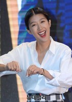 [포토] 한끼의 품격, 홍진경 '이름 걸고 하는쇼 대박나길'