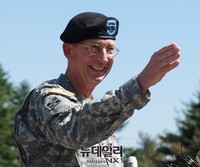 [포토] 한미연합사단 편성식, 미2사단장 테드마틴(Ted Martin)