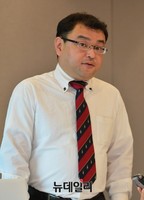 [포토] 北 무기수출 상황 발표하는 '미야모토 사토루'교수