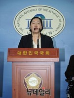 [포토] 북한인권법 제정 주장하는 북통모 인지연 대표