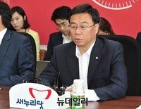 [포토] 발언하는 새누리당 신상진 의원