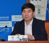 [포토] 당권재민 혁신위원회, 발언 기다리는 정채웅 위원