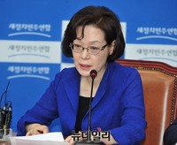 [포토] 모두발언 하는 새정치민주연합 박혜자 의원