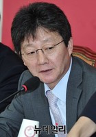 [포토] 모두발언 하는 유승민 원내대표