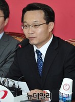 [포토] 발언하는 새누리당 조해진 원내수석