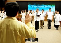 [포토] 메르스 확산 방지의지 다지는 군의관과 간호장교