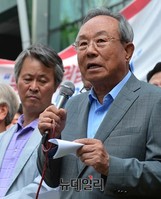 [포토] 북한인권법 제정촉구하는 박관용 전 국회의장