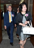 [포토] KB손해보험 출범식 입장하는 윤종규 회장