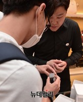 [포토] 애플워치, 국내판매 시작