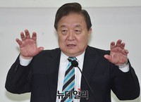 [포토] 축사하는 정대철 새정치민주연합 상임고문