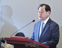 [포토] 업무보고하는 이병기 대통령 비서실장