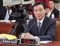 [포토] 의원들의 질문에 답하는 김현웅 장관후보자