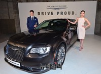 [포토] 아메리칸세단 뉴 크라이슬러 300C 국내 출시