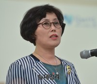 [포토] 축사하는 이순자 서울시의회 보건복지위원장
