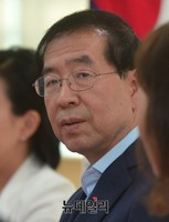 [포토] 성평등도서관 개관식 참석한 박원순 시장