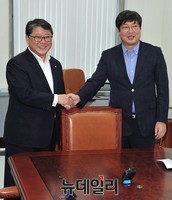 [포토] 첫 회동 갖는 여야 원내수석부대표