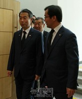 [포토] 이승만대통령 50주기추모식 참석하는 정종섭 장관