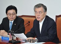 [포토] 모두발언 하는 문재인 새정치민주연합 대표