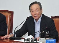 [포토] 모두발언 하는 권노갑 새정치민주연합 상임고문
