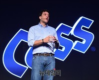 [포토] 카스 비츠 신제품 설명하는 김도훈 대표