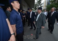 [포토] 새누리당 방문하는 애국단체장