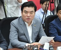 [포토] 모두발언 하는 새누리당 원유철 원내대표