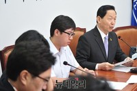 [포토] 6차 혁신안 발표하는 김상곤 위원장