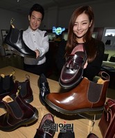 [포토] 다양한 소재활용한 '닥터마틴 2015 AW 콜렉션' 공개