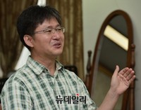 [포토] 창작오페라 '청vs뺑' 작곡-시나리오 맡은 작곡가 최현석